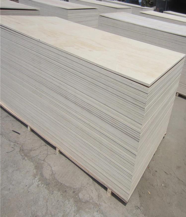 Pine Veneer Commercial Plywood For Furniture 1
