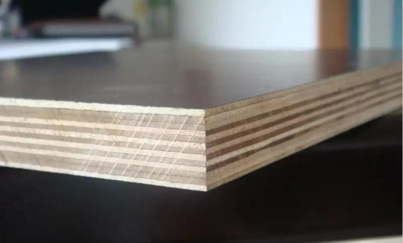 4x8 Fire Resistant Brown Film Faced Plywood 2