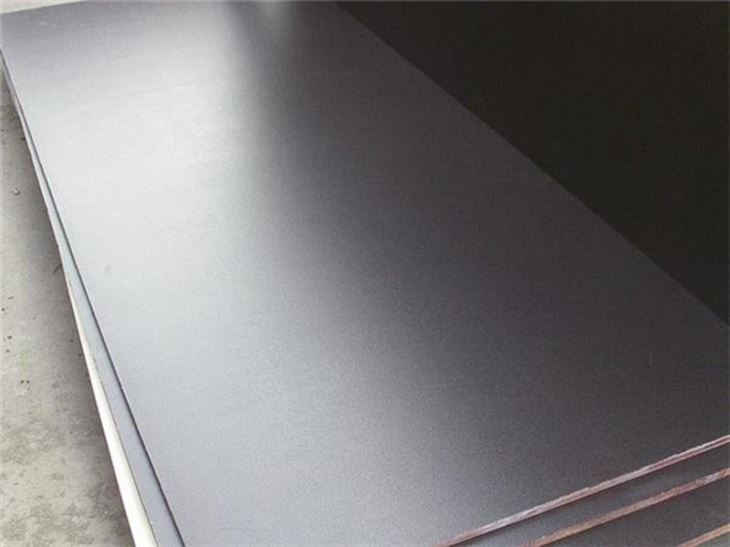 Full Birch Core Film Faced Marine Plywood (1)