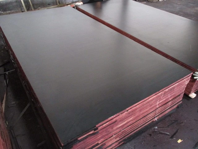 Black film faced plywood 1